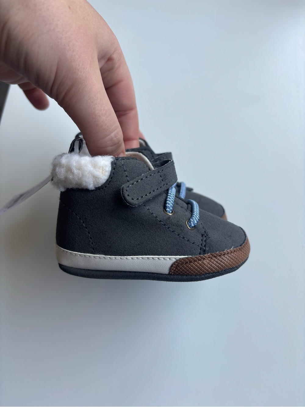 Carters baby grey shoes 0-3m NWT tried on never worn